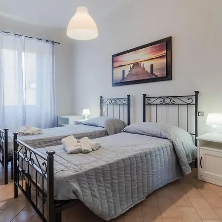 Porto Mirabello & Station Comfy X5! Apartment *