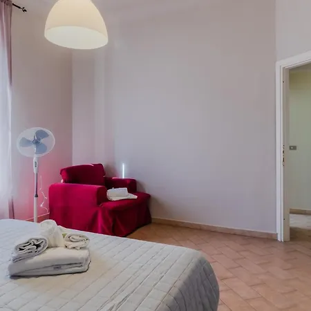 Porto Mirabello & Station Comfy X5! Apartment *